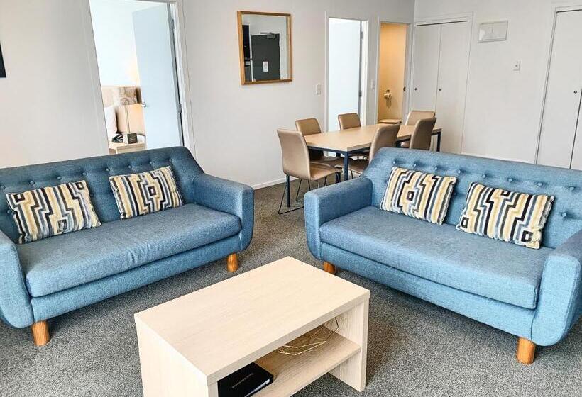 침실 2개 아파트, Ramada Suites By Wyndham Albany