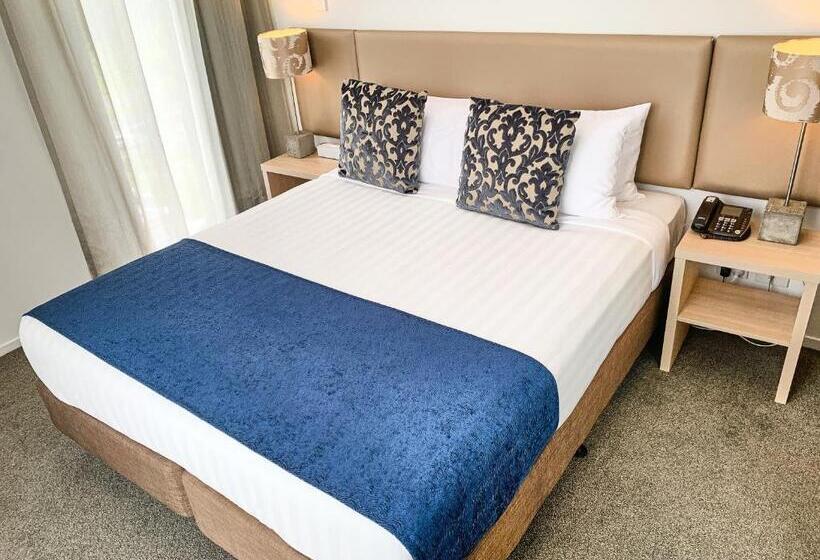 침실 2개 아파트, Ramada Suites By Wyndham Albany