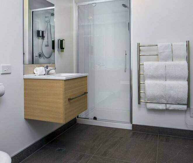 침실 2개 아파트, Ramada Suites By Wyndham Albany