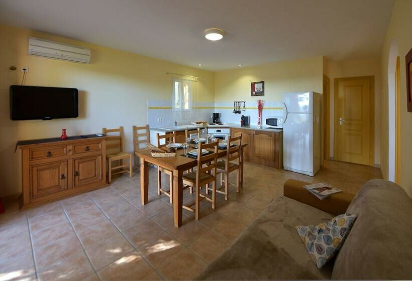 Вилла Premium 2 Спальни, Résidence Chiar Di Luna