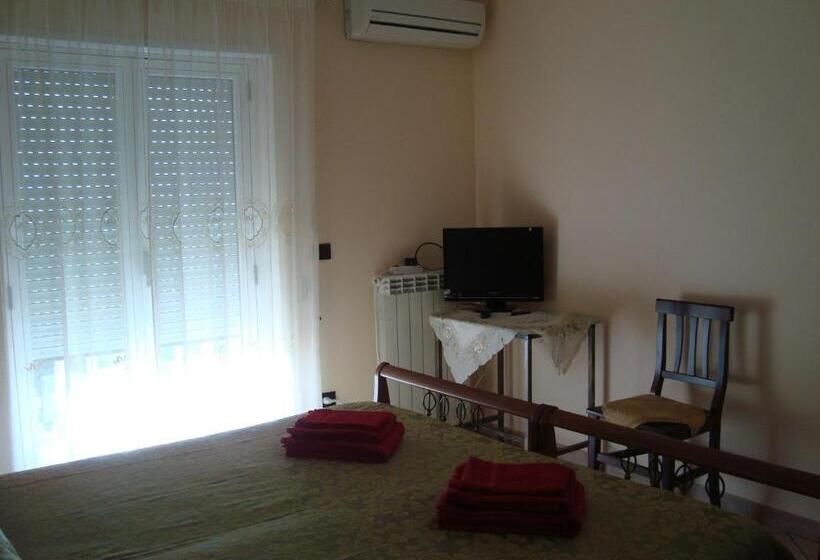 غرفة قياسية مزوَّدة بشُرفة, B&b Esperança