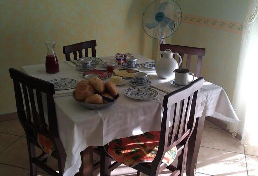 スタンダードルーム, B&b Esperança