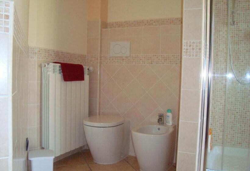 غرفة قياسية ثلاثية, B&b Esperança