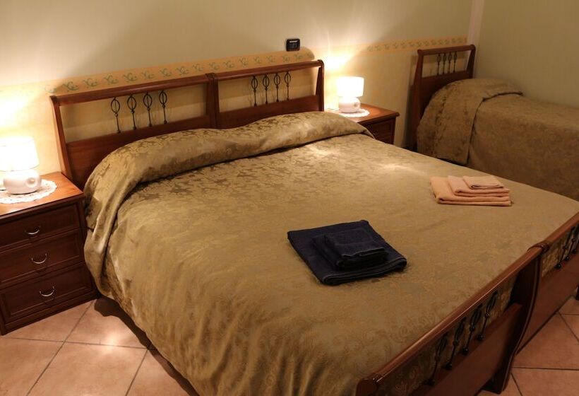 غرفة قياسية ثلاثية, B&b Esperança