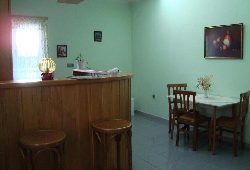 شقة غرفتين, B&b Esperança