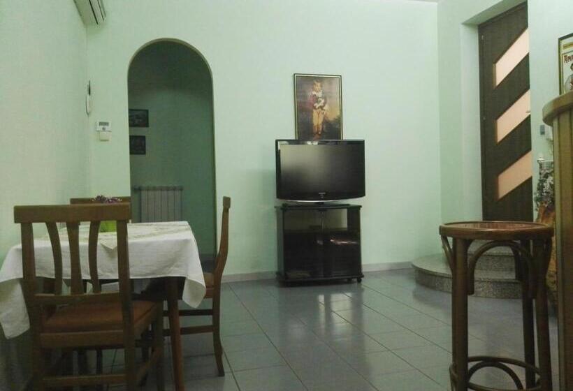 شقة غرفتين, B&b Esperança