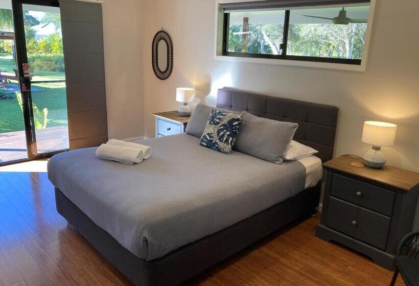 חדר סטנדרט עם מרפסת, Agnes Water Stays Over18 S