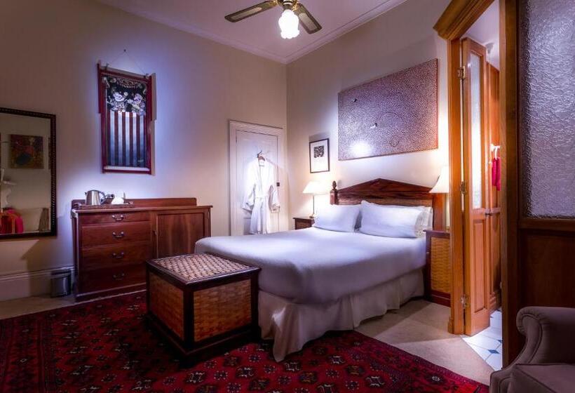 デラックスルーム, Fothergills Of Fremantle