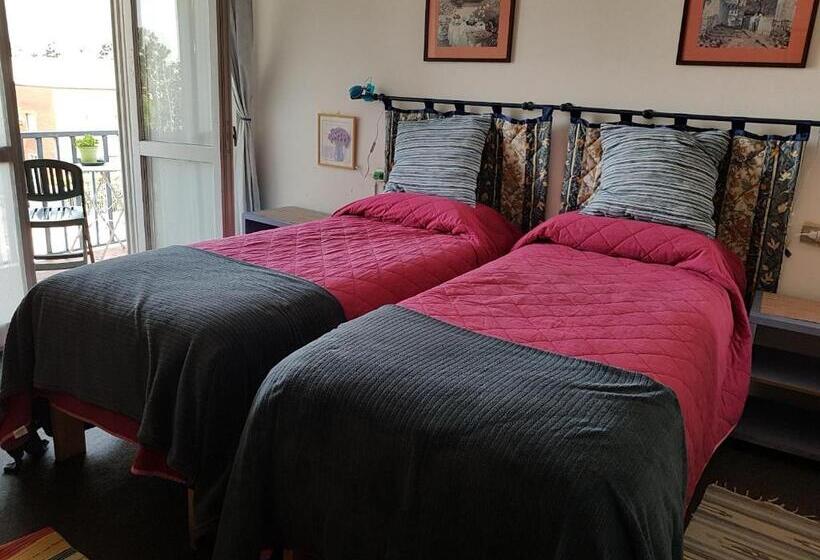 Номер Стандарт Четырехместный Совместный Санузел, Guesthouse La Rocca