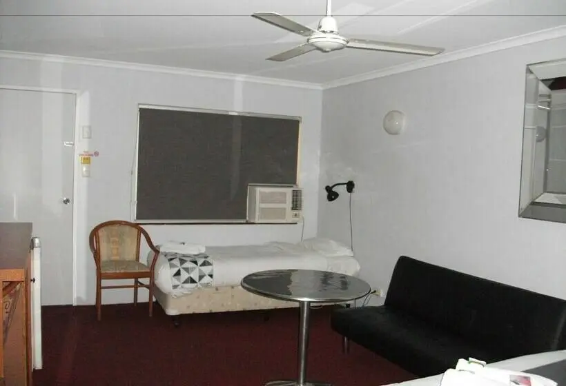 スタンダードルーム, Beerwah Glasshouse Motel