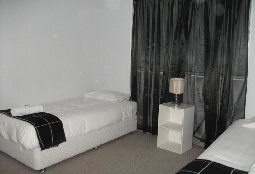 شقة غرفتين, Beerwah Glasshouse Motel