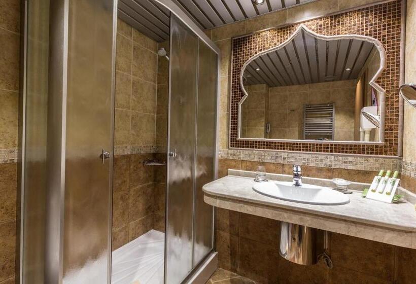 סוויטה דלוקס, Diplomat Plaza Hotel & Resort