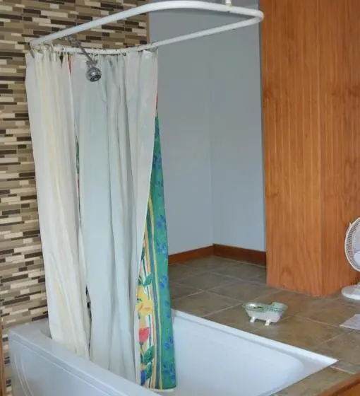Standard Kolmen Hengen Huone, Estuary House Reflexology B&b