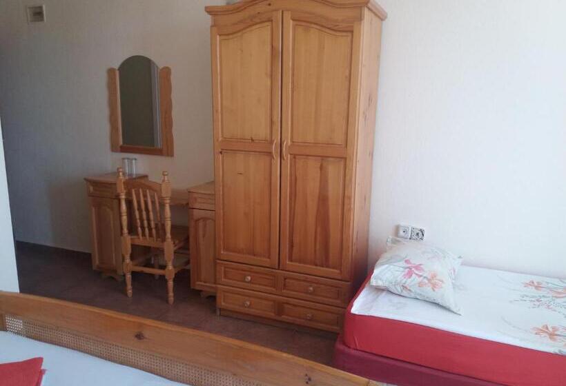 スタンダードルーム, Family Hotel Casablanca Green