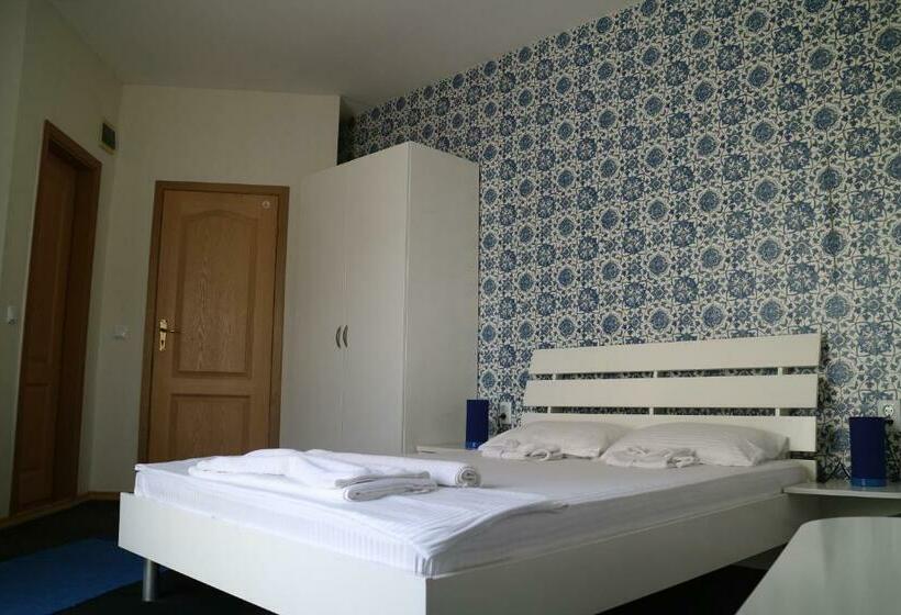 스탠다드 룸, Family Hotel Four Seasons Tsarevo