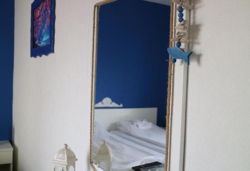 스탠다드 룸, Family Hotel Four Seasons Tsarevo