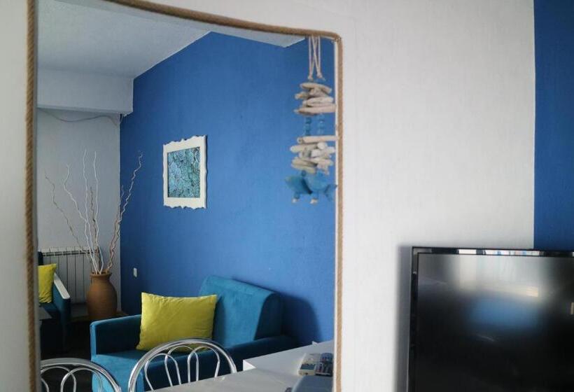 패밀리 스튜디오, Family Hotel Four Seasons Tsarevo