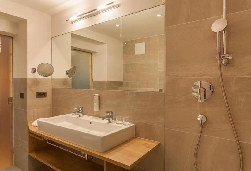 سوییت, Feel Good Resort Johannis