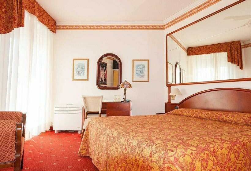 스탠다드 룸 측면 바다 전망, Napoleon