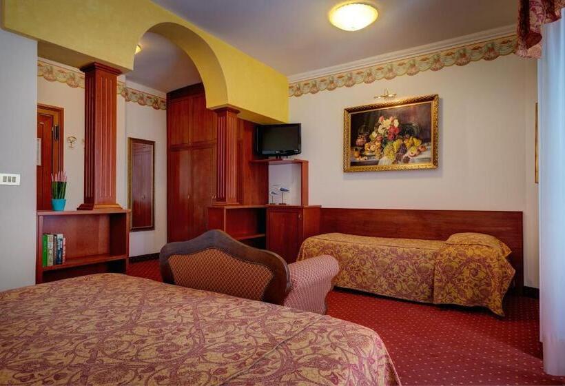 Junior Suite with Balcony, Napoleon