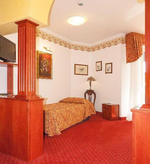 주니어 스위트 발코니, Napoleon