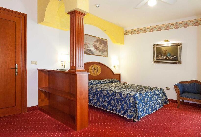 주니어 스위트 측면 바다 전망, Napoleon