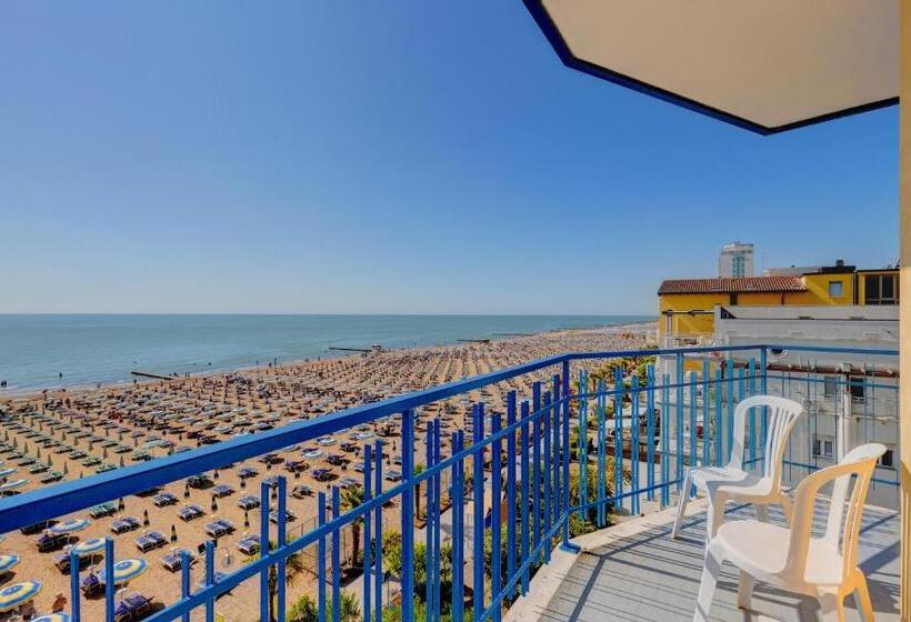 수피리어 룸, Napoleon