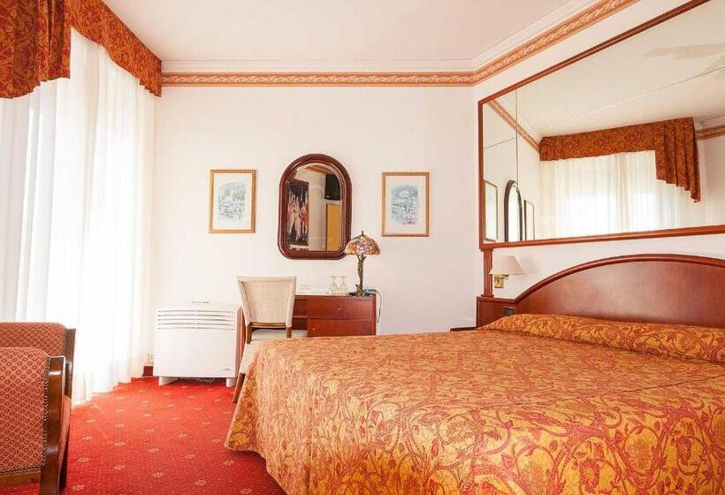 스탠다드 룸 측면 바다 전망, Napoleon