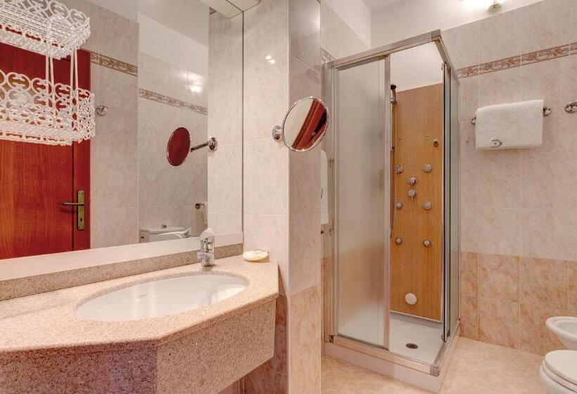 Junior Suite, Napoleon