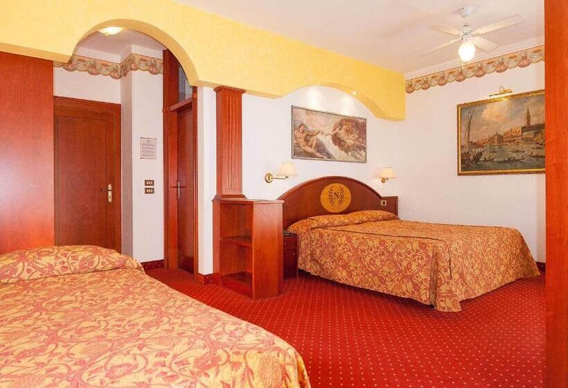 주니어 스위트, Napoleon