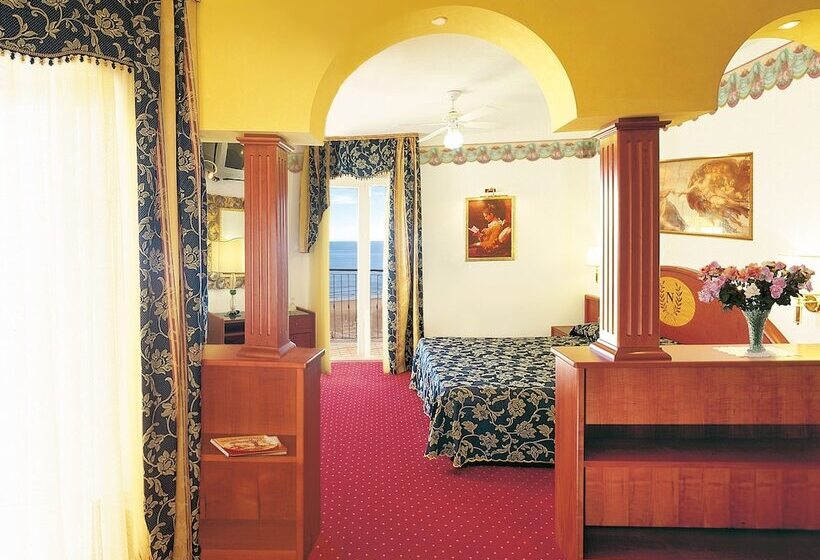 주니어 스위트 바다 전망, Napoleon