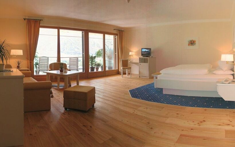 סוויטה עם מרפסת, Olympia