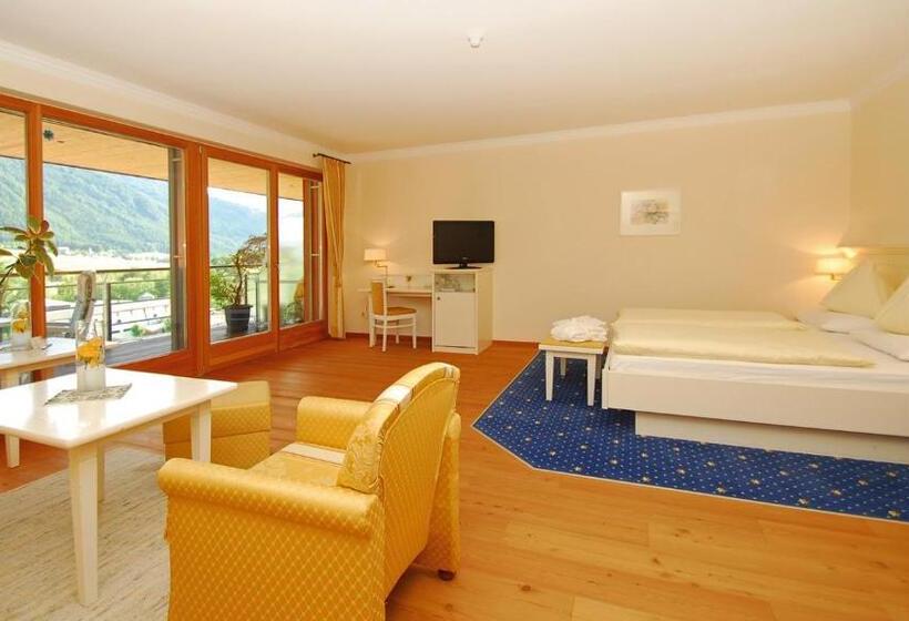 סוויטה עם מרפסת, Olympia