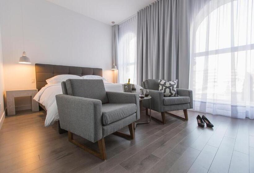 اتاق سوپریور, Oui Go!