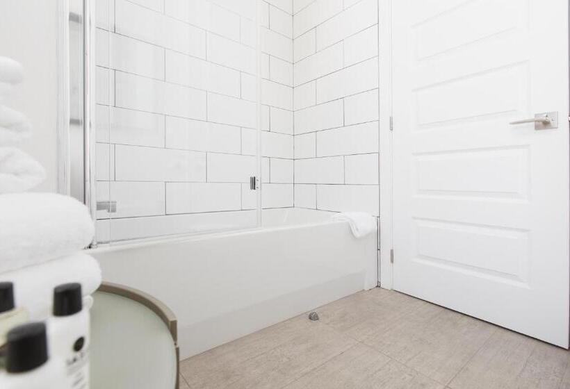 سوییت خانوادگی, Oui Go!