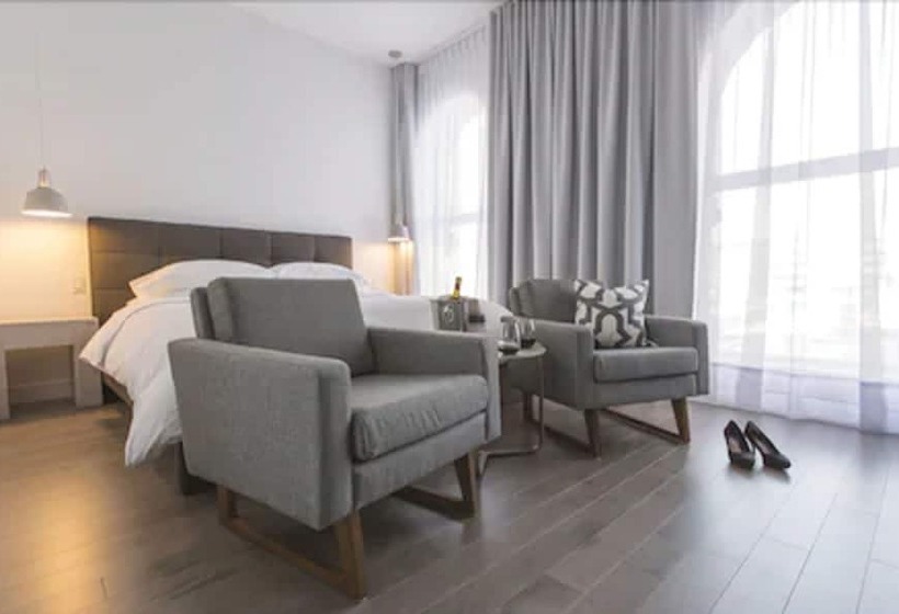 اتاق سوپریور, Oui Go!