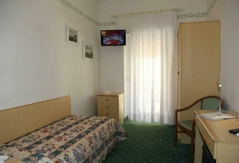 اتاق استاندارد یک نفره, Villa Rosa