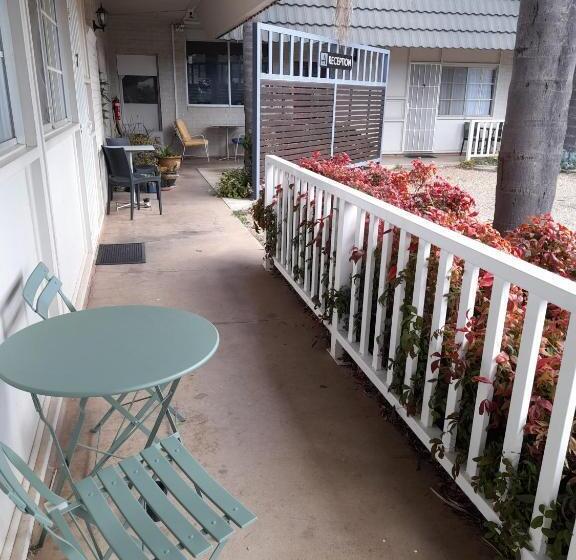 חדר דלוקס, Aromet Motor Inn