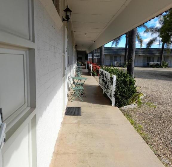 חדר דלוקס, Aromet Motor Inn