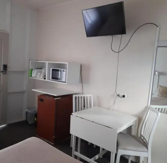 スタンダードルーム, Aromet Motor Inn