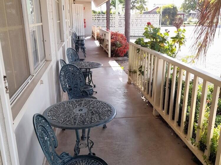 חדר דלוקס, Aromet Motor Inn