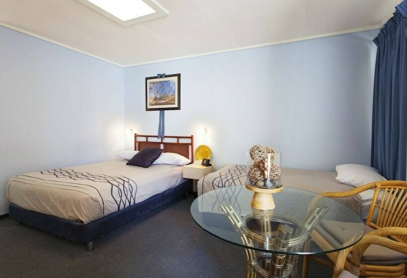 标准间, Raceways Motel