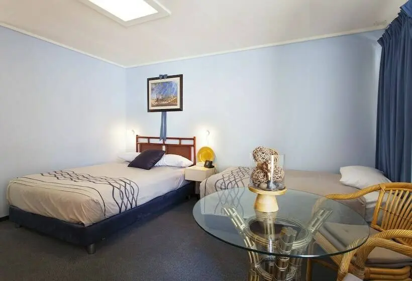 اتاق استاندارد, Raceways Motel