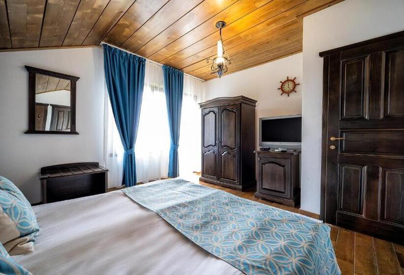 スタンダードルーム, Complex Zlatnata Ribka