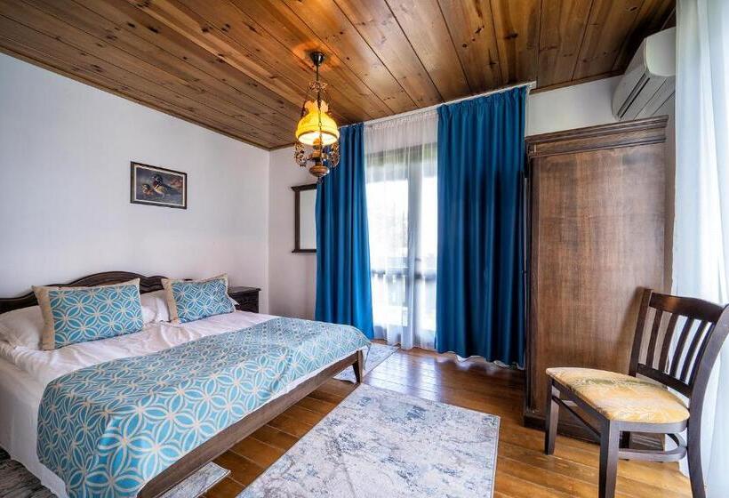 スタンダードルーム, Complex Zlatnata Ribka