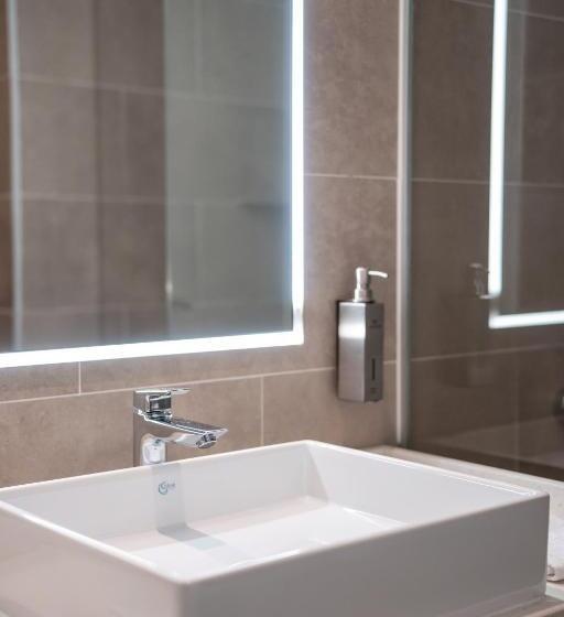 اتاق استاندارد با تخت بزرگ, Maitai Express Tahiti