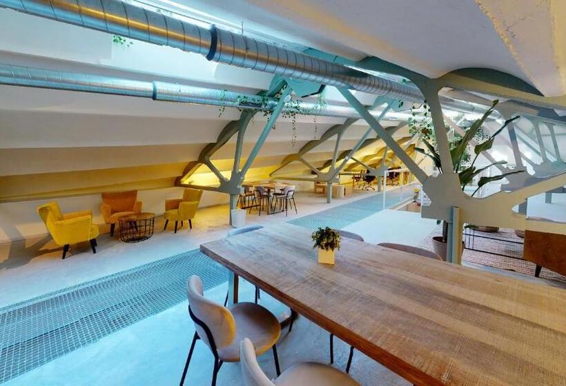 اتاق استاندارد یک نفره, Ola Living Hostal Tetuan