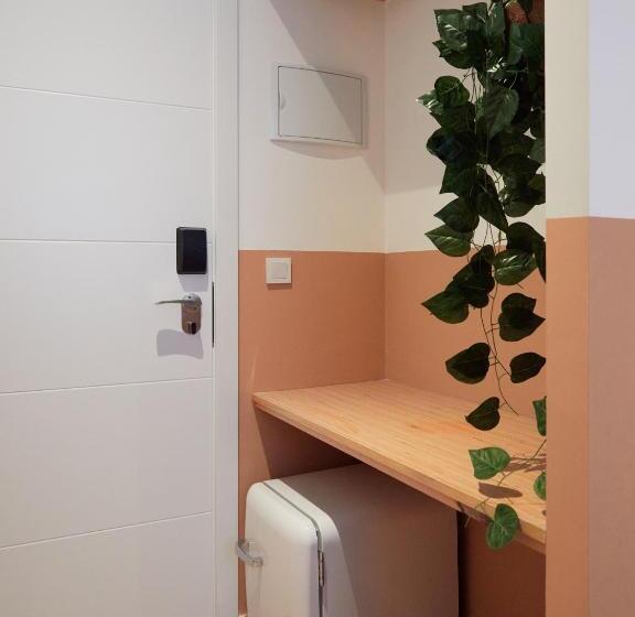 اتاق استاندارد, Ola Living Hostal Tetuan