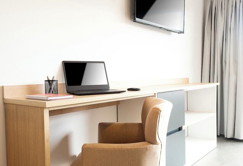 استودیوی سوپریور, Filiberto By Ippa