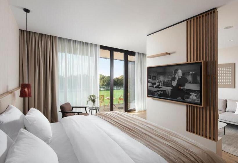 شقة غرفة واحدة مطلة على الحديقة, Materra